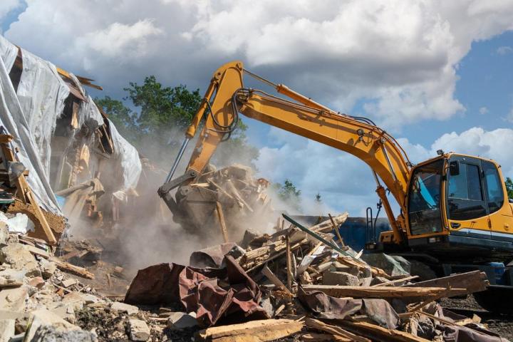 Intervention pour les travaux de petite démolition